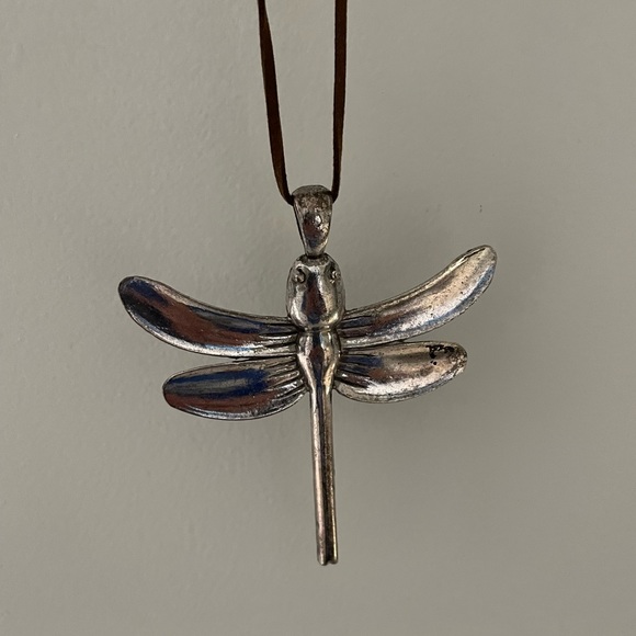 Metal dragonfly pendant. - Picture 11 of 15